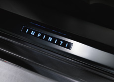 2013 Infiniti EX37 Illuminated Kick Plate